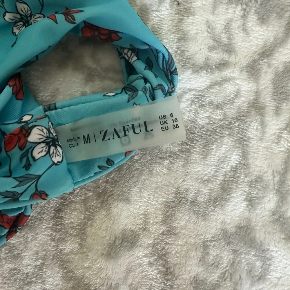 Women’s Bikini Bundle, Set of 3 Bikinis All S!! - Picture 4 of 5